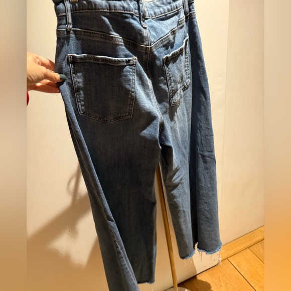 Kut from the Kloth 
Super Wide Leg Jean - Picture 7 of 7